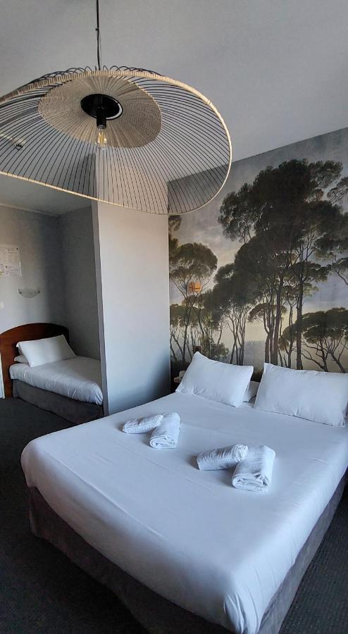 Hotel Logis Le Prieure Locronan Zewnętrze zdjęcie