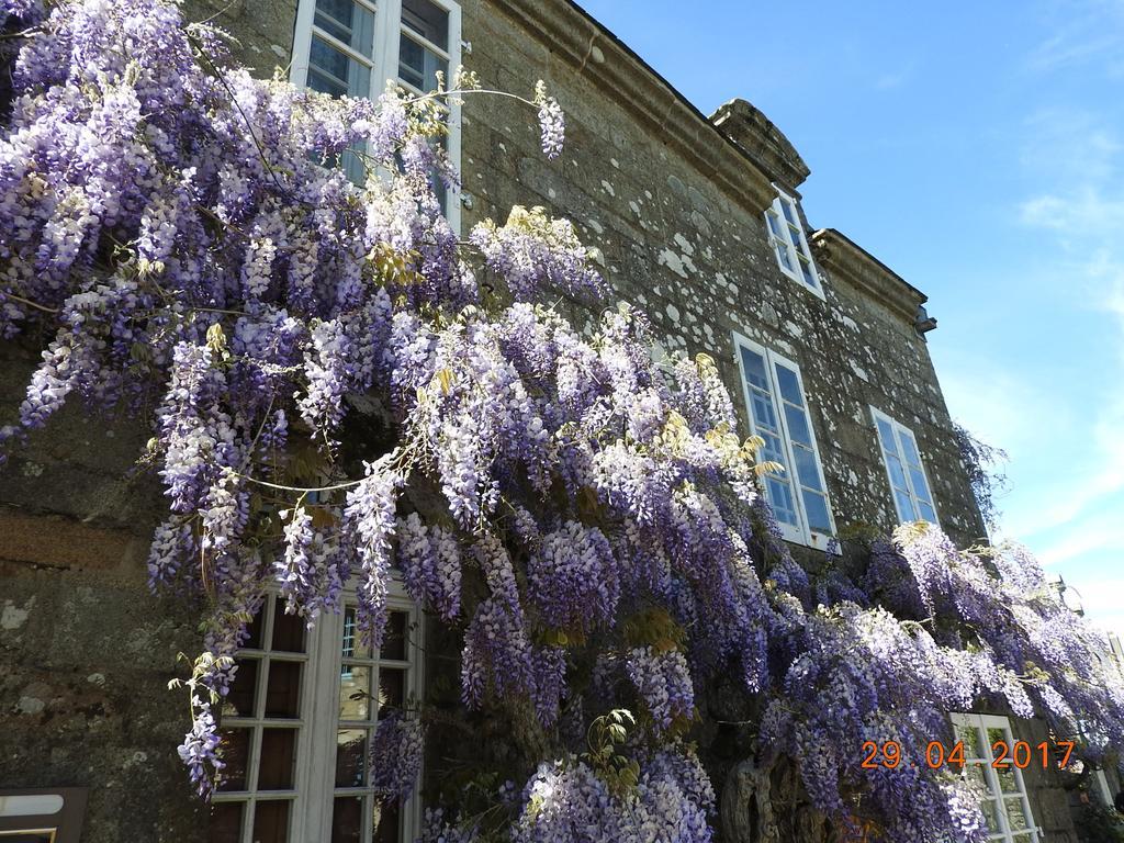 Hotel Logis Le Prieure Locronan Zewnętrze zdjęcie
